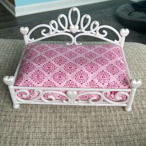Brand new in box retired American Girl princess pet bed